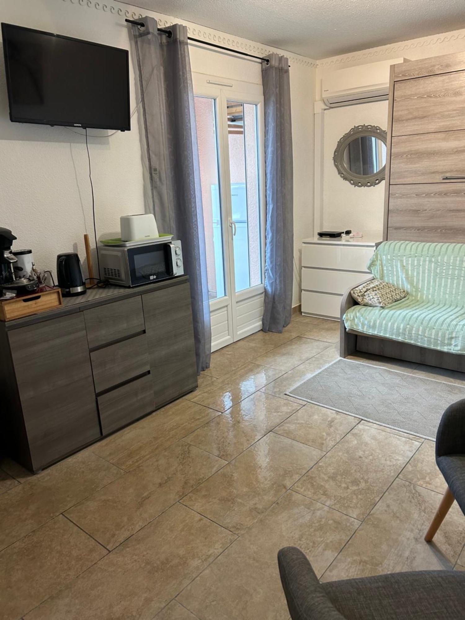 Studio Climatise Proche Port Et Plages La Londe-les-Maures Exterior foto